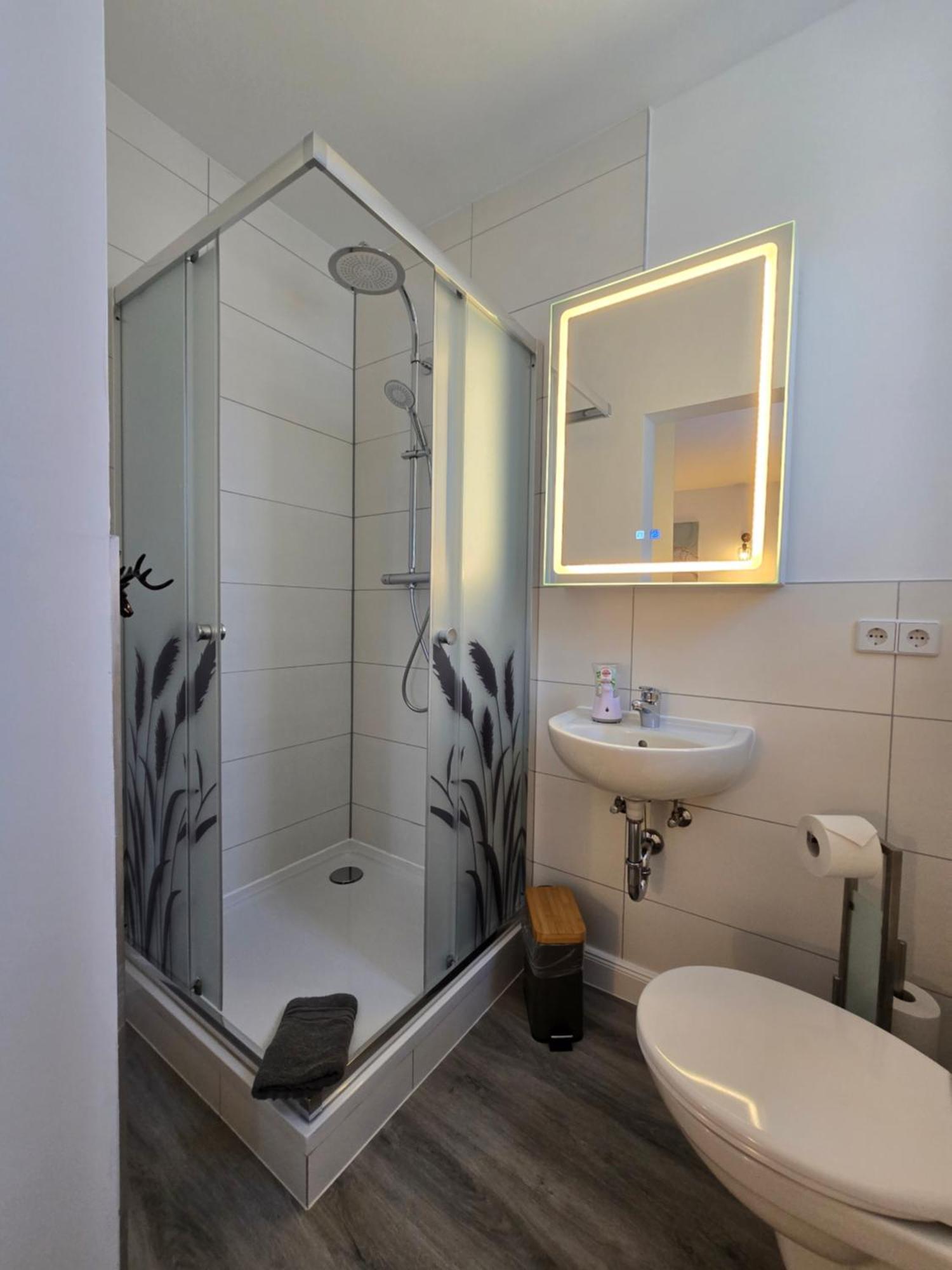 Airbnb, Moderne, Ruhige Und Helle Doppelzimmer, Naehe Magdeburg, A14 & A2 Dahlenwarsleben Exterior photo